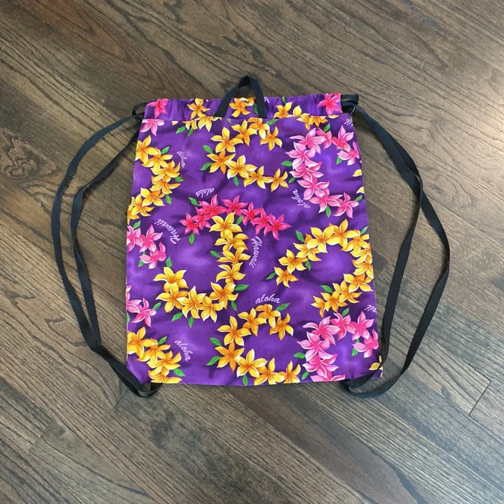 Hawaii String backpack Cinch backpack Purple Floral EUC